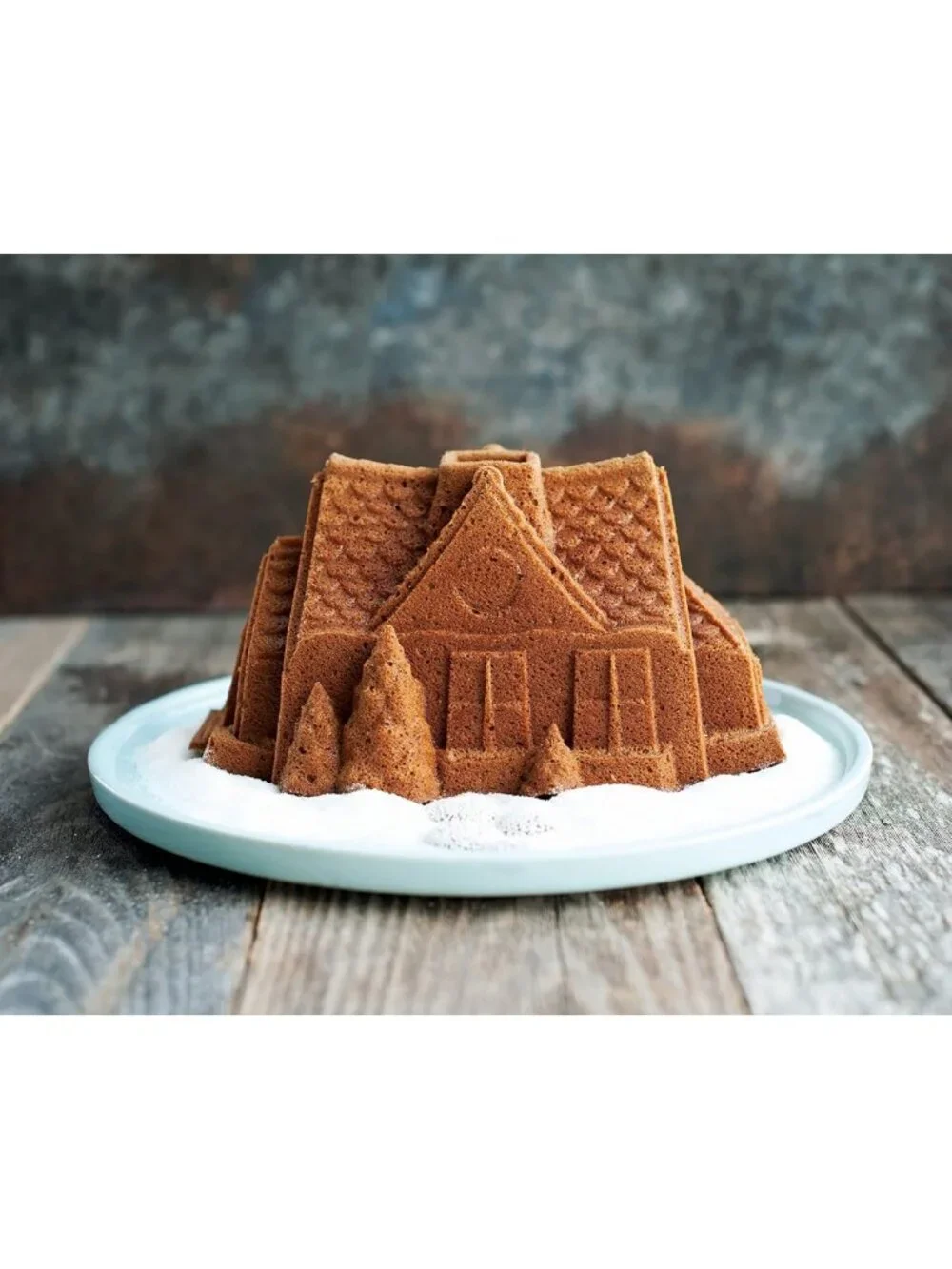 Gingerbread House Bundt Pan - Festive Holiday Baking Mold for Unique Desserts
